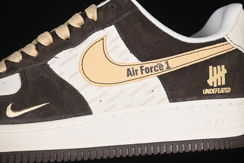 All categories Nk Air Force 1 Air Force series Nk Air Force 1 Low Air Force low top Nike Air Force 1'07 Low joint brown white gold Air Force 1 low top casual sneakers KD1688-001